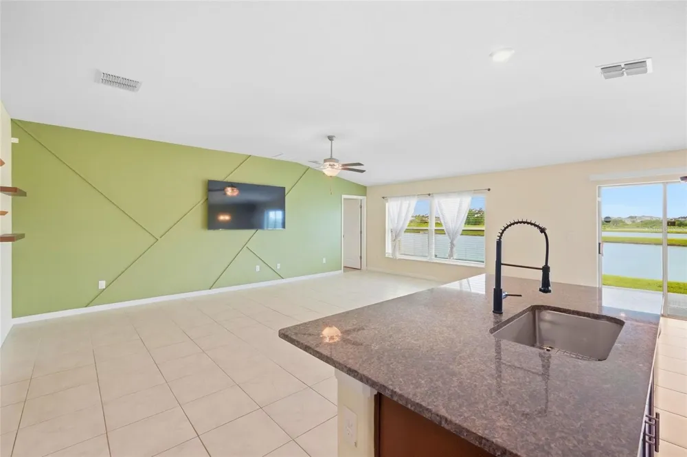 1423 GOLDEN GLOW DRIVE Ruskin, FL 33570
