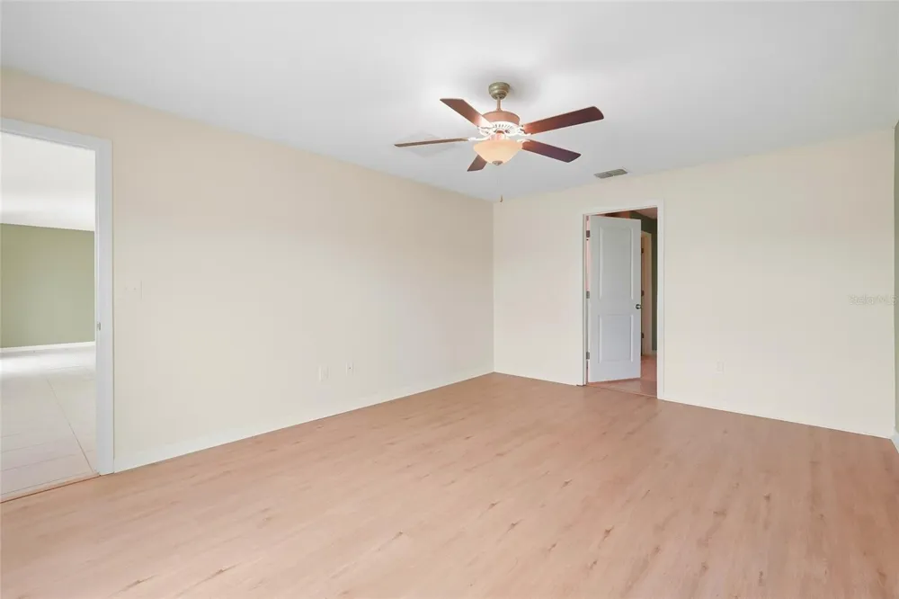 1423 GOLDEN GLOW DRIVE Ruskin, FL 33570
