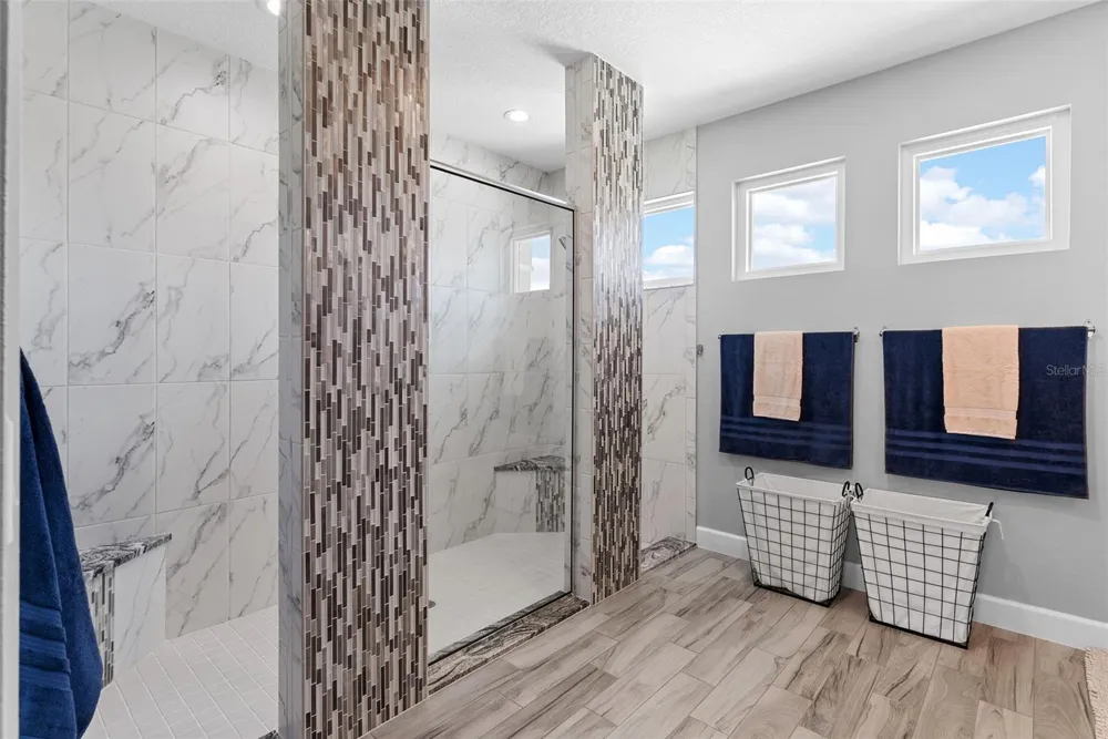5118 LAKE TOSCANA DRIVE Wimauma, FL 33598
