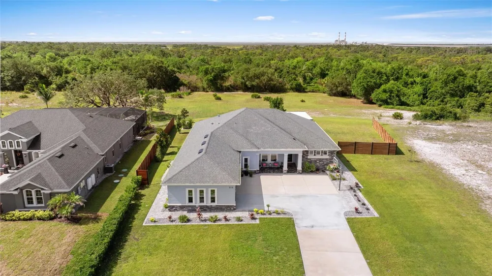 5118 LAKE TOSCANA DRIVE Wimauma, FL 33598