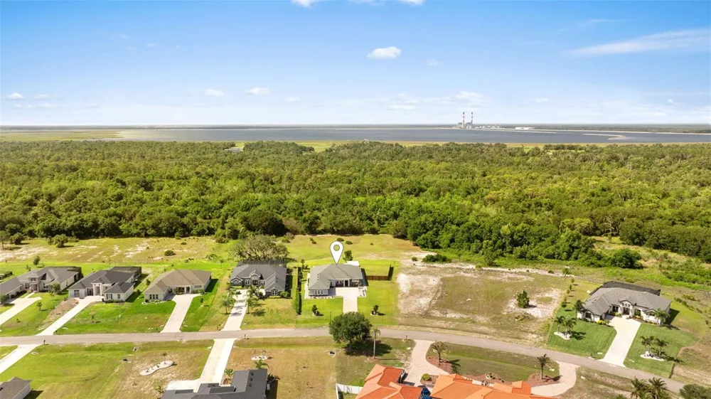 5118 LAKE TOSCANA DRIVE Wimauma, FL 33598