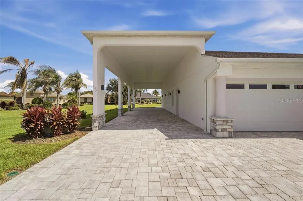 743 TEABERRY TRAIL Polk City, FL 33868