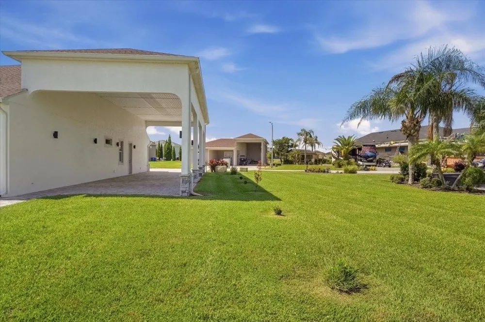 743 TEABERRY TRAIL Polk City, FL 33868