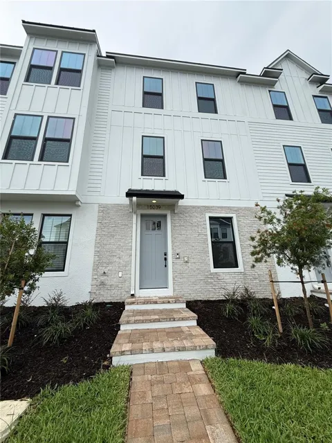 15039 GROVESIDE ROAD