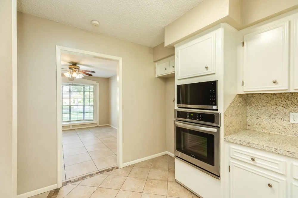 232 Wayne Dr Clute, TX 77531