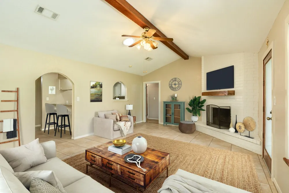 232 Wayne Dr Clute, TX 77531