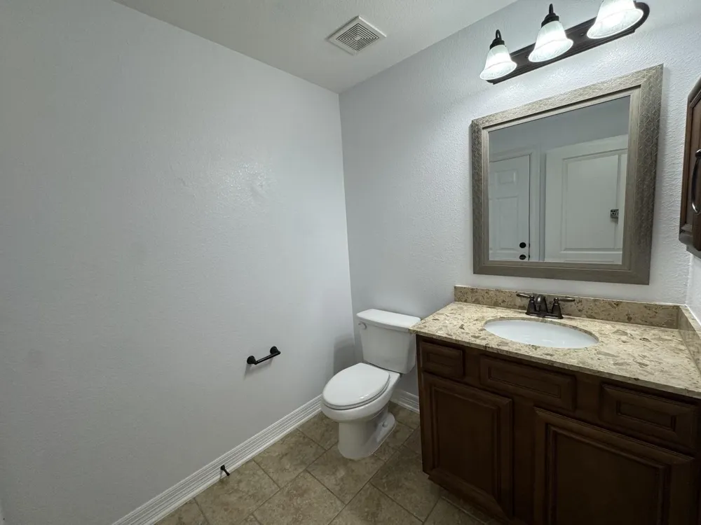 22 W Oaks Drive Pasadena, TX 77058