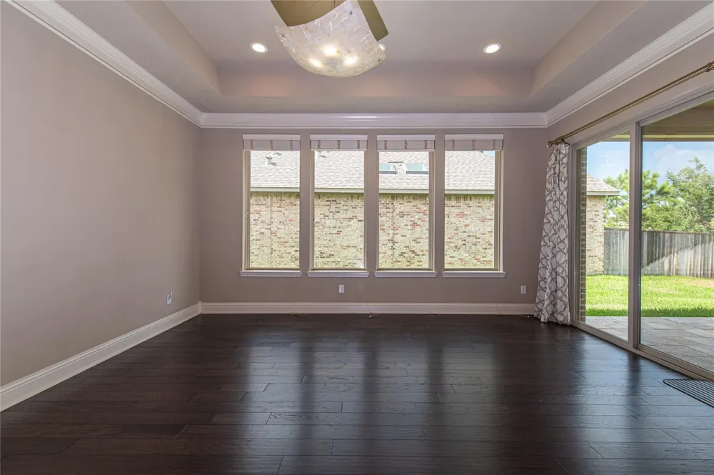 98 Braided Branch Drive Tomball, TX 77375