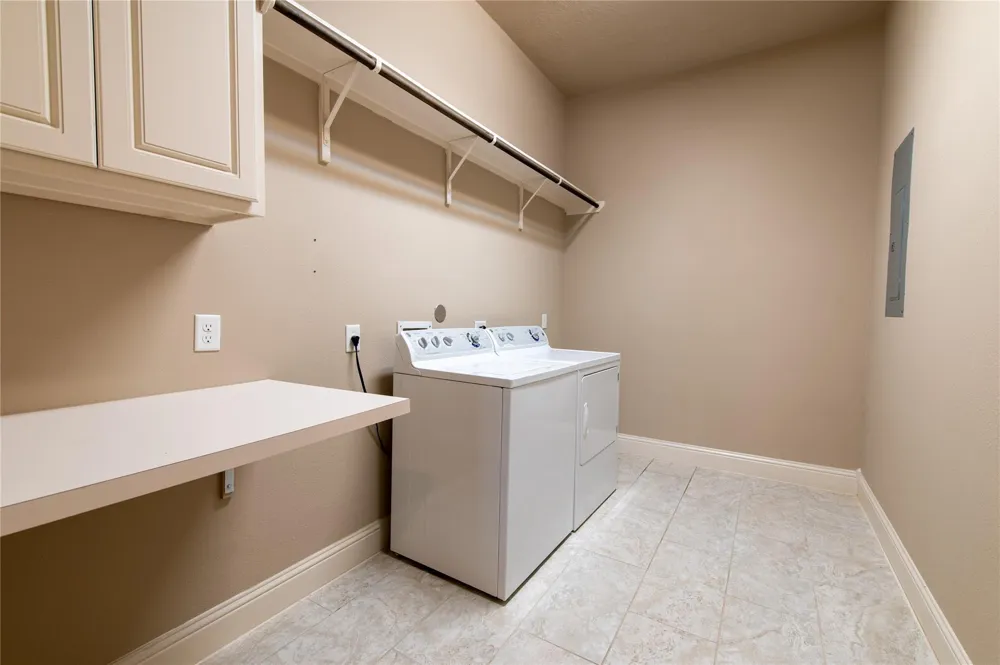 98 Braided Branch Drive Tomball, TX 77375