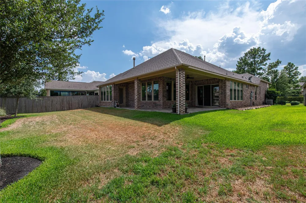 98 Braided Branch Drive Tomball, TX 77375