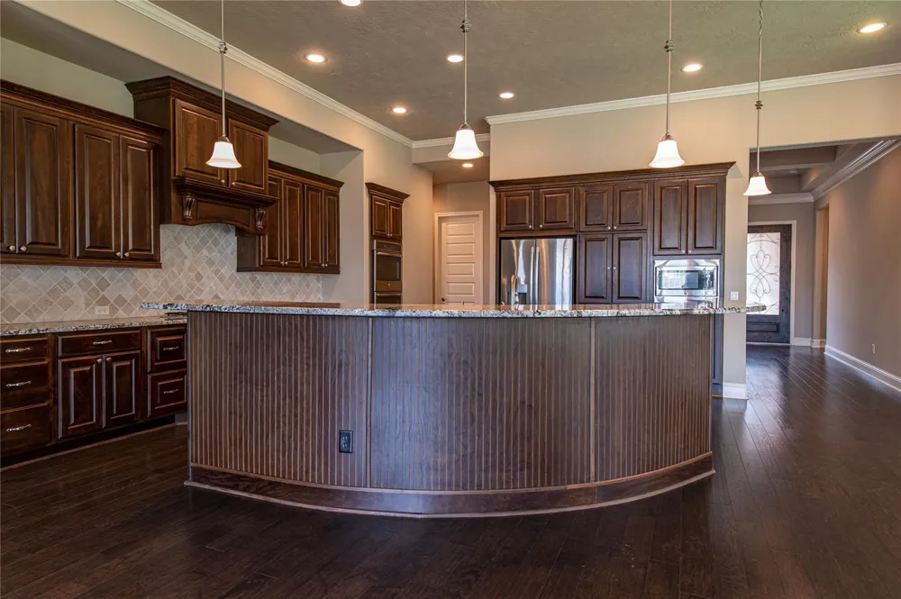 98 Braided Branch Drive Tomball, TX 77375