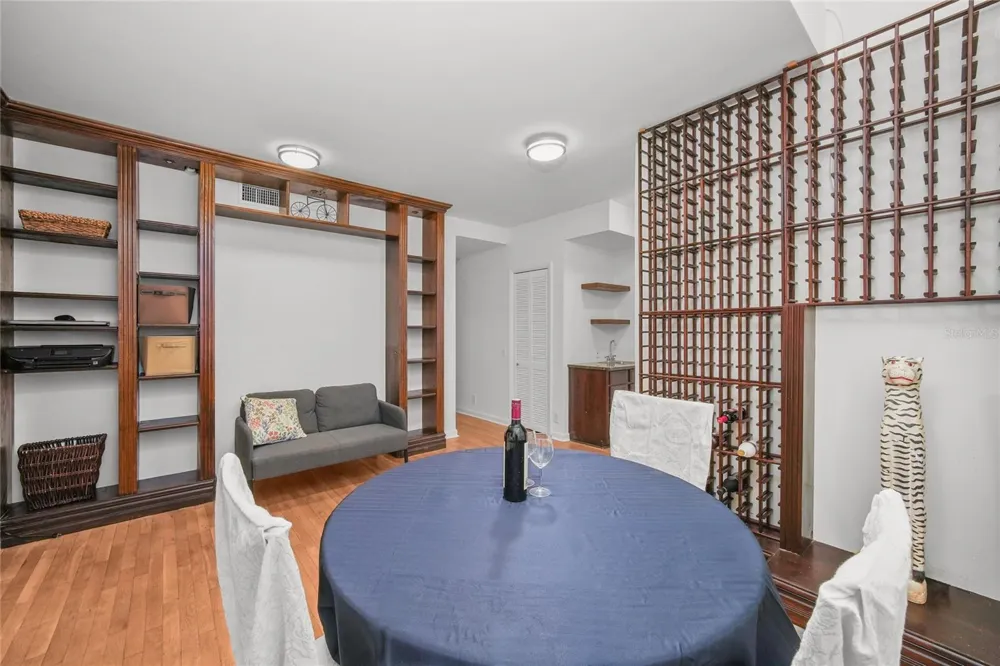 4950 BAYSHORE BOULEVARD #16 Tampa, FL 33611
