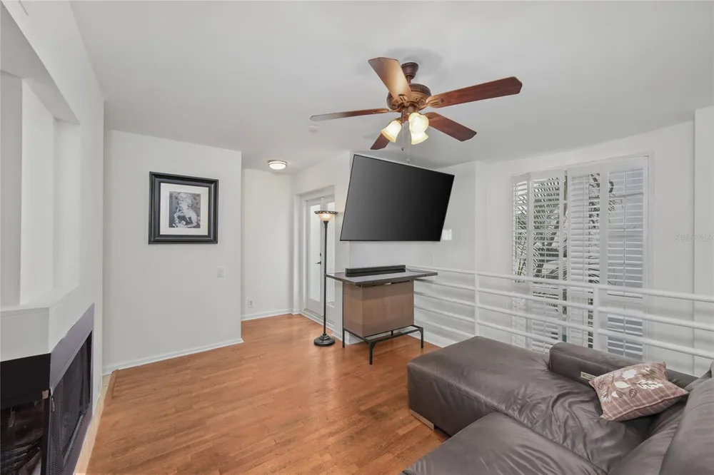 4950 BAYSHORE BOULEVARD #16 Tampa, FL 33611