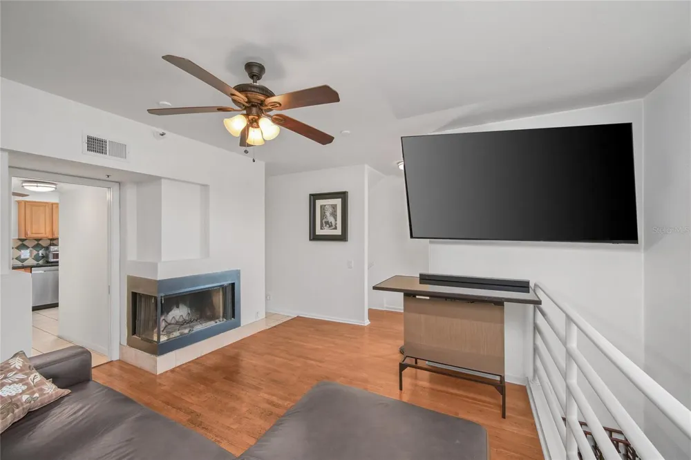 4950 BAYSHORE BOULEVARD #16 Tampa, FL 33611