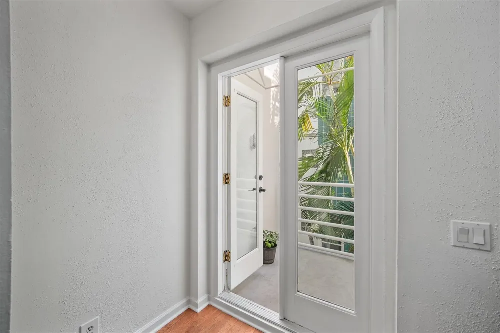 4950 BAYSHORE BOULEVARD #16 Tampa, FL 33611