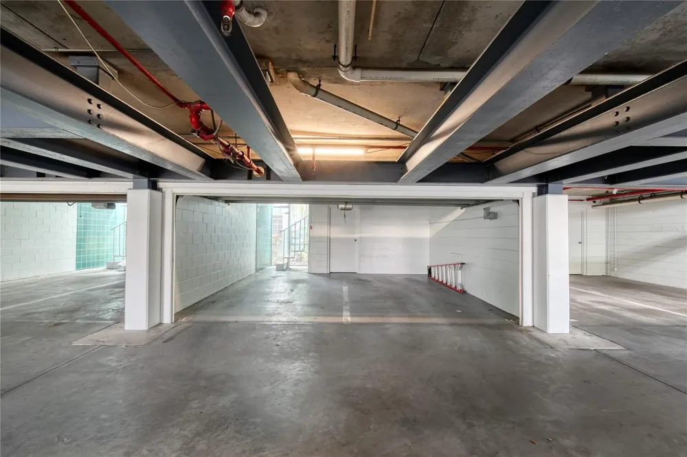 4950 BAYSHORE BOULEVARD #16 Tampa, FL 33611