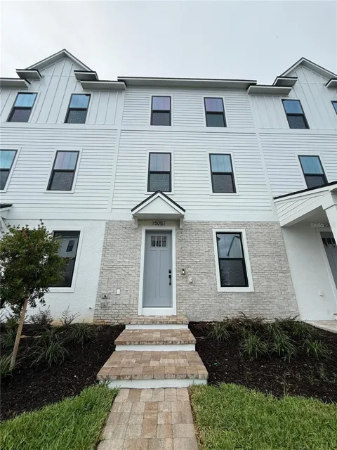 15051 GROVESIDE ROAD