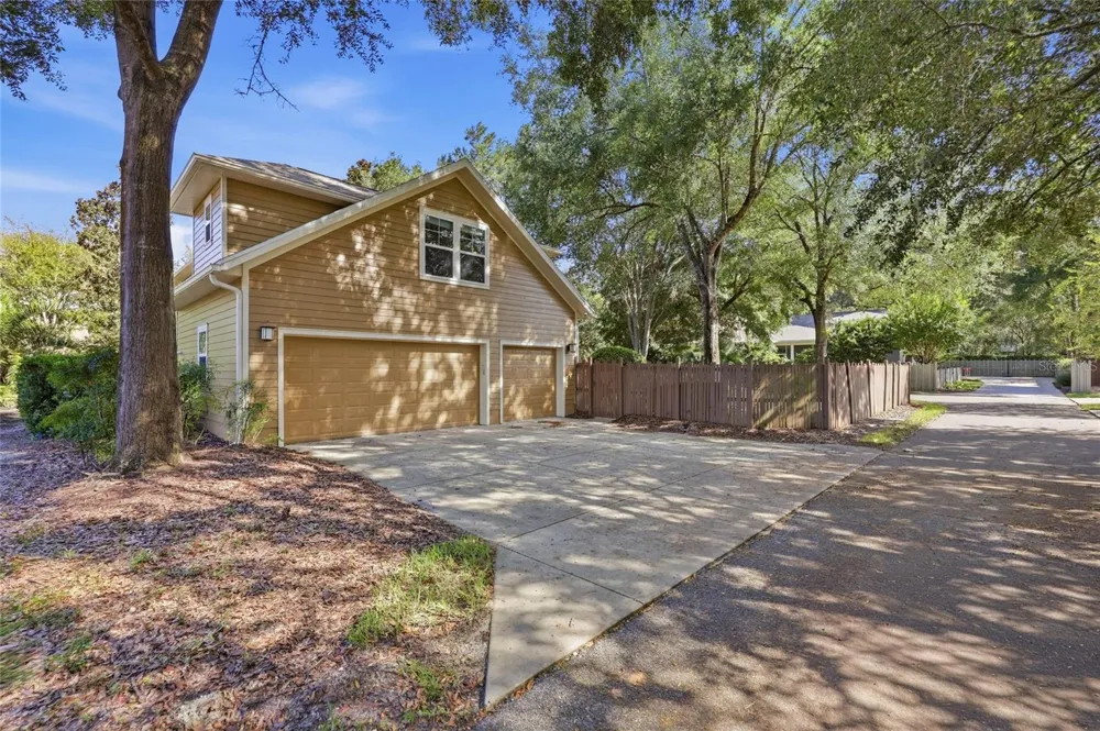 734 SW 134TH WAY Newberry, FL 32669