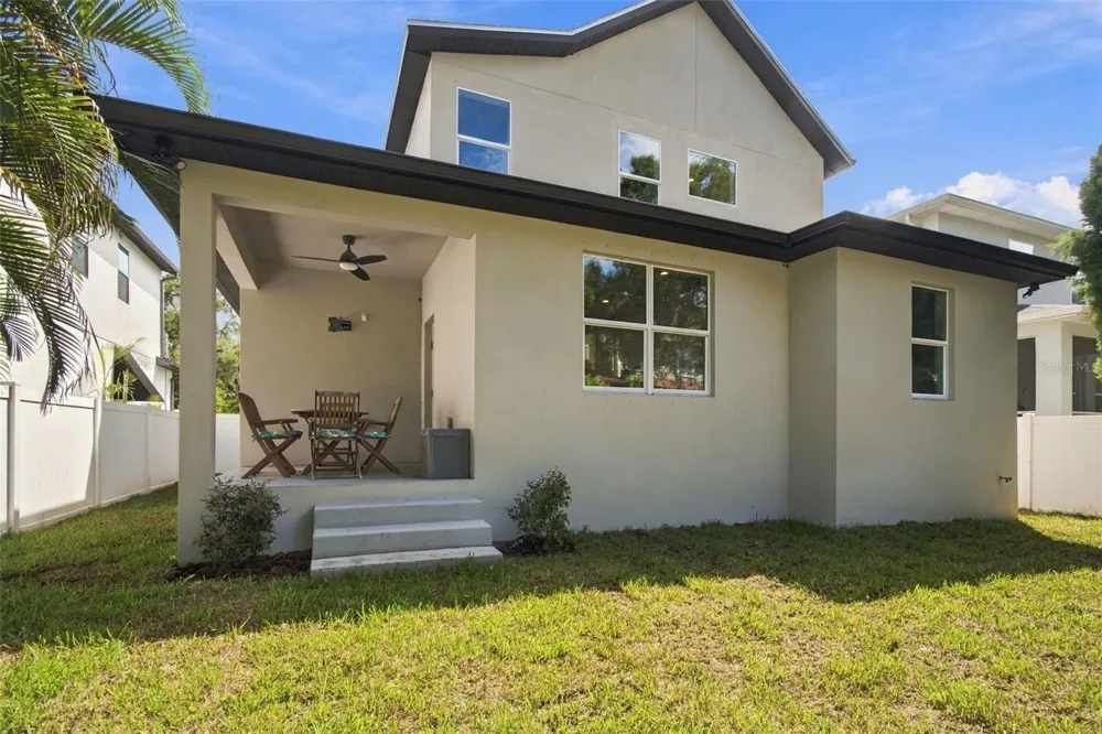 7409 S SPARKMAN STREET Tampa, FL 33616