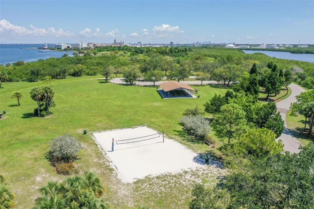 7409 S SPARKMAN STREET Tampa, FL 33616