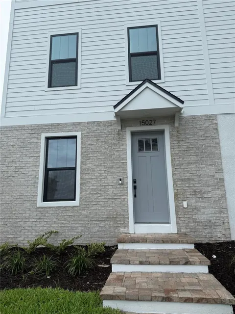 15027 GROVESIDE ROAD