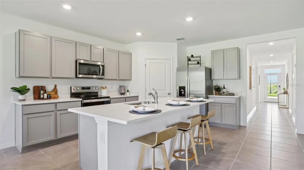 13614 NEW JADE AVENUE Wimauma, FL 33598