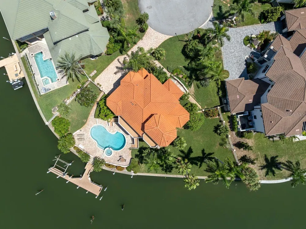 205 6TH STREET E Tierra Verde, FL 33715