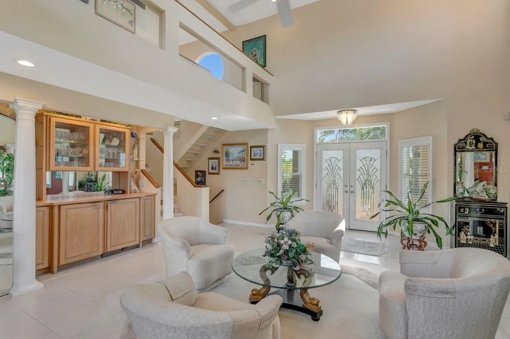 205 6TH STREET E Tierra Verde, FL 33715
