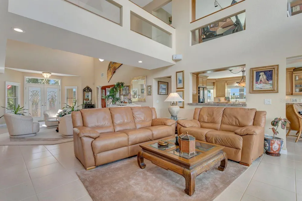 205 6TH STREET E Tierra Verde, FL 33715