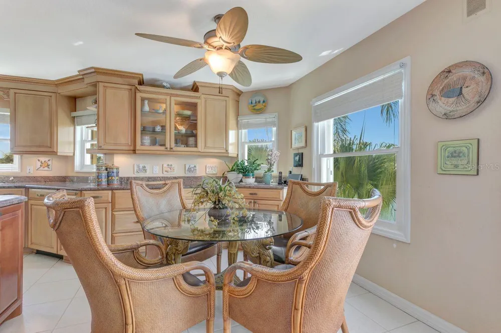 205 6TH STREET E Tierra Verde, FL 33715