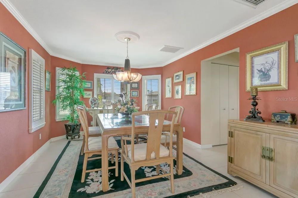 205 6TH STREET E Tierra Verde, FL 33715