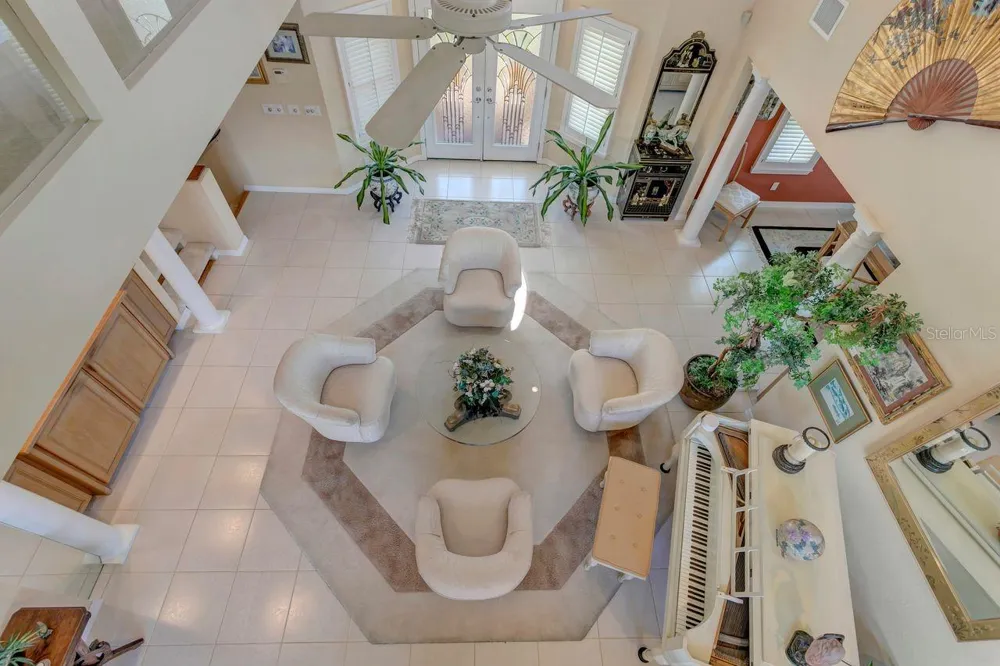205 6TH STREET E Tierra Verde, FL 33715