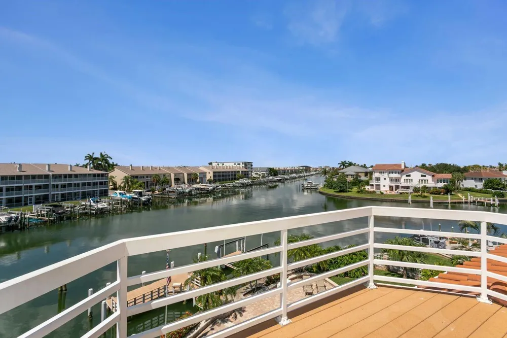 205 6TH STREET E Tierra Verde, FL 33715