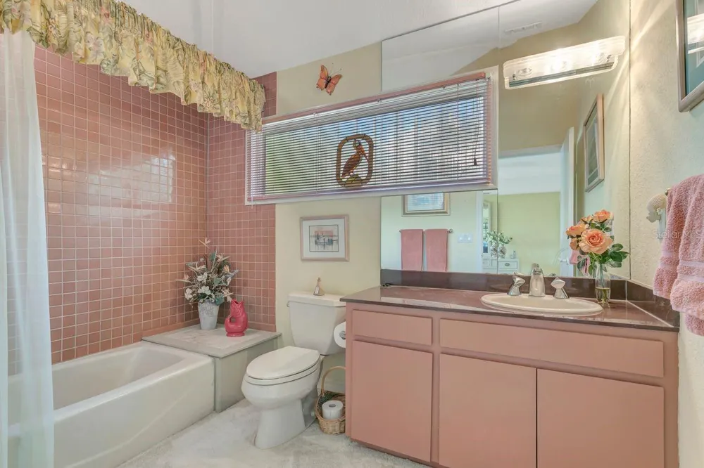 205 6TH STREET E Tierra Verde, FL 33715