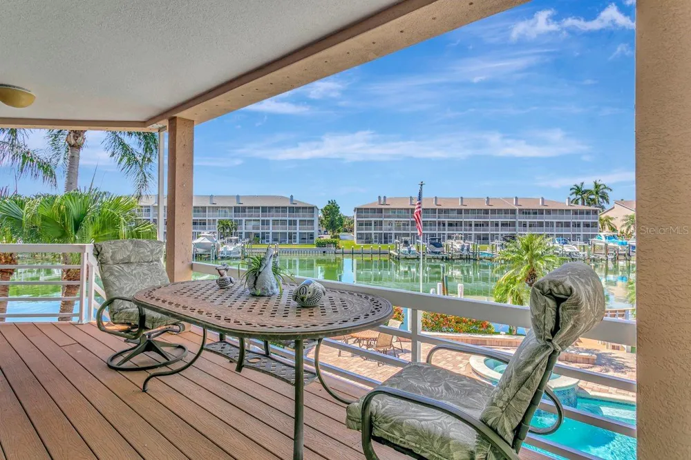 205 6TH STREET E Tierra Verde, FL 33715