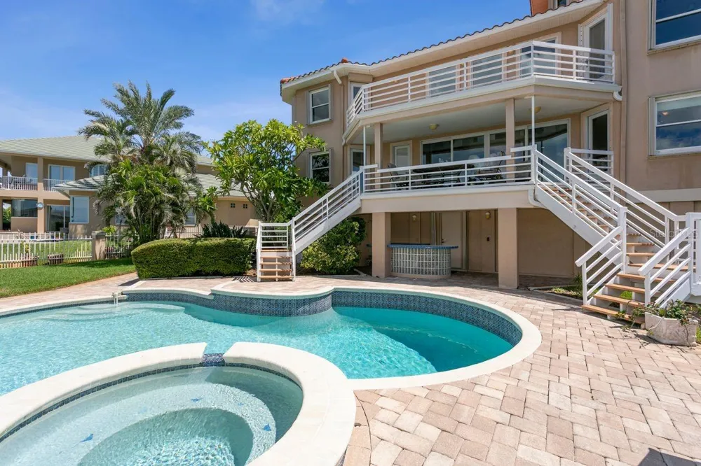 205 6TH STREET E Tierra Verde, FL 33715