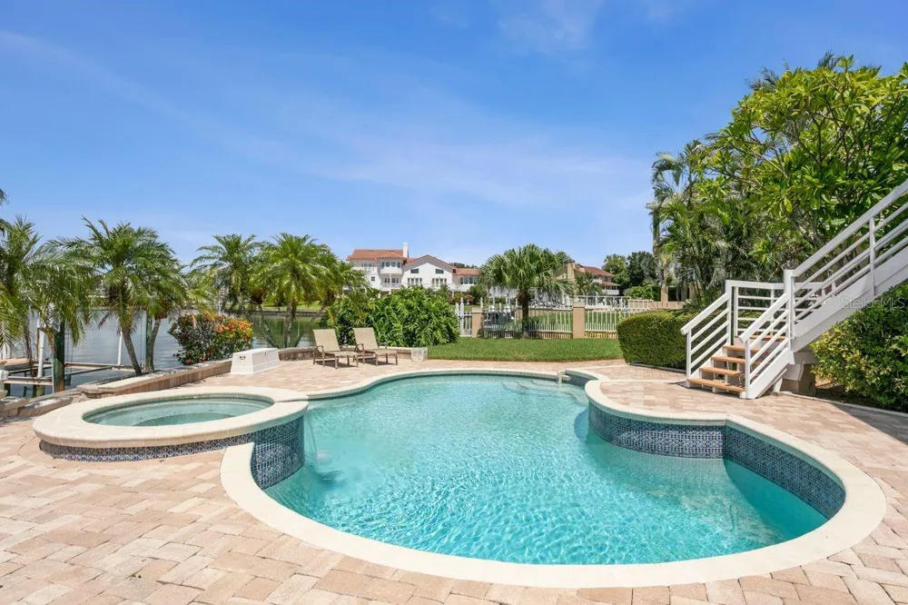 205 6TH STREET E Tierra Verde, FL 33715