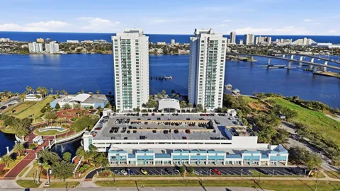 241 RIVERSIDE DRIVE #2007