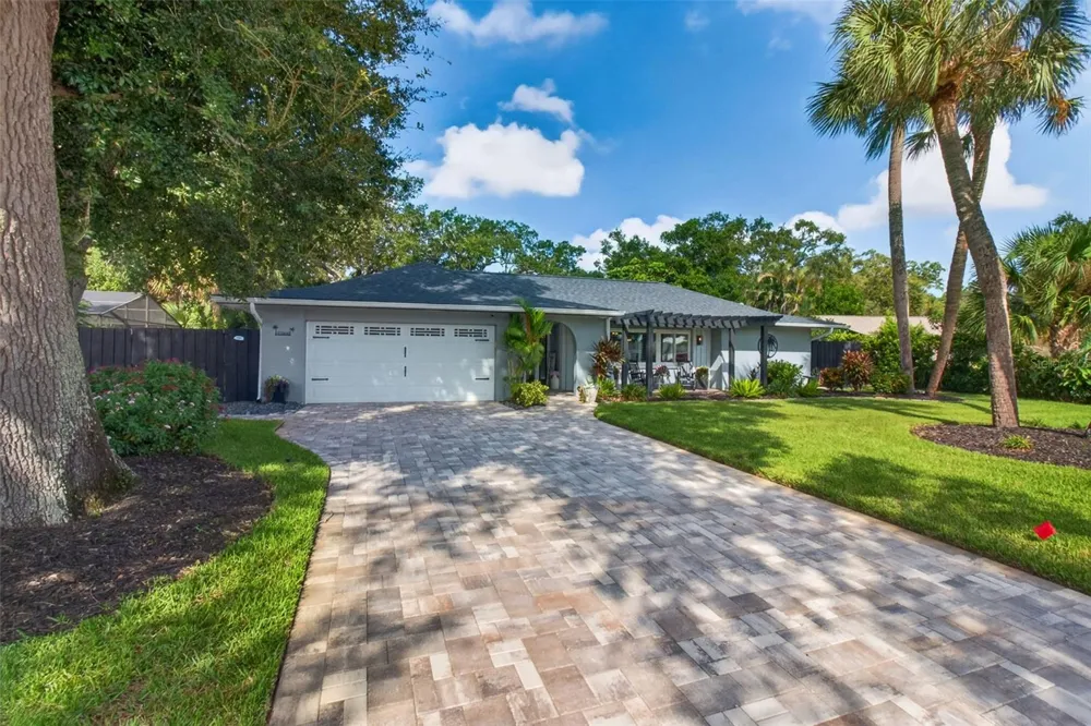 10588 139TH WAY Largo, FL 33774