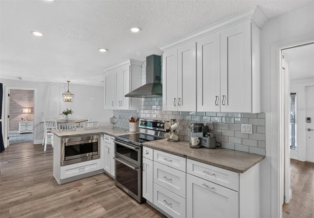 10588 139TH WAY Largo, FL 33774