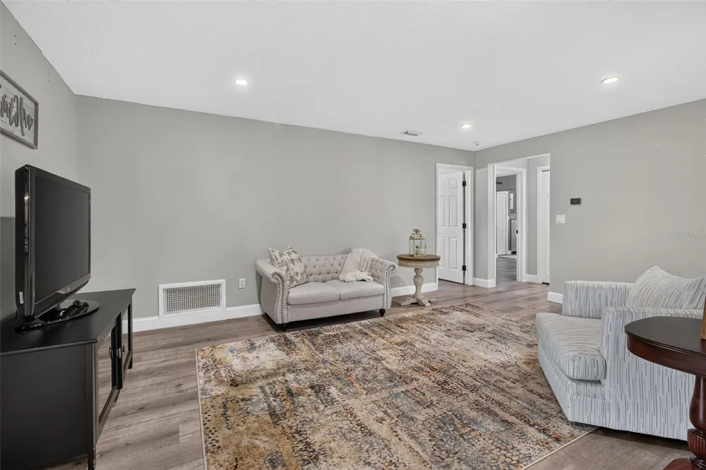 10588 139TH WAY Largo, FL 33774