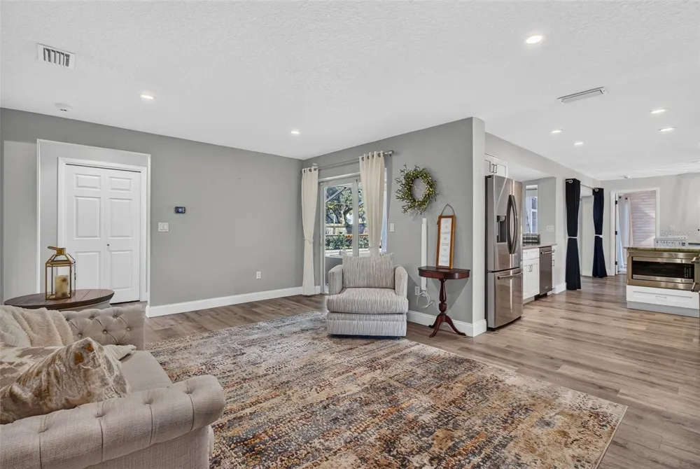 10588 139TH WAY Largo, FL 33774