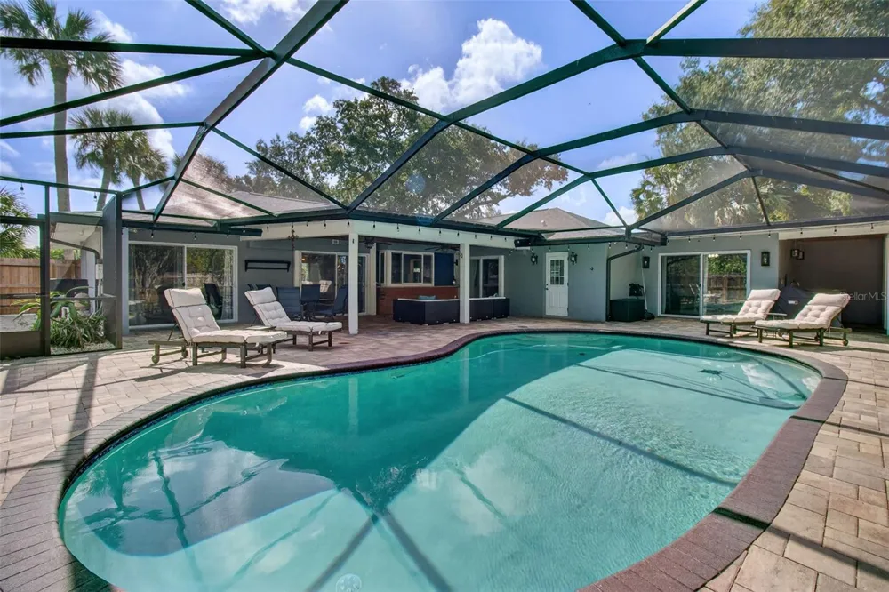10588 139TH WAY Largo, FL 33774
