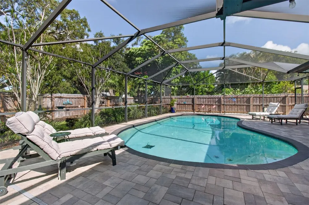 10588 139TH WAY Largo, FL 33774