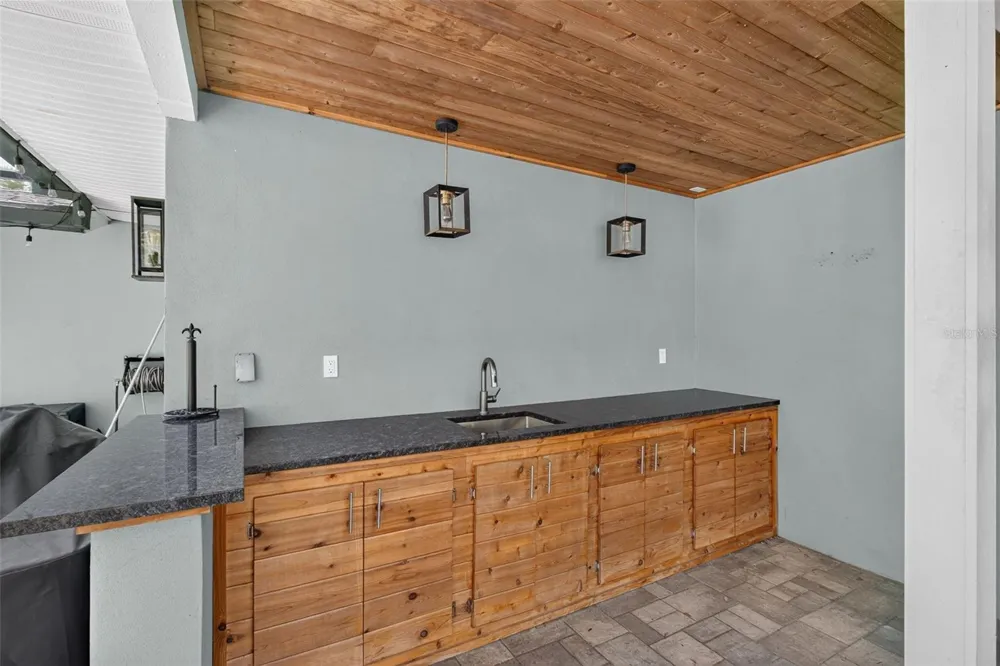 10588 139TH WAY Largo, FL 33774