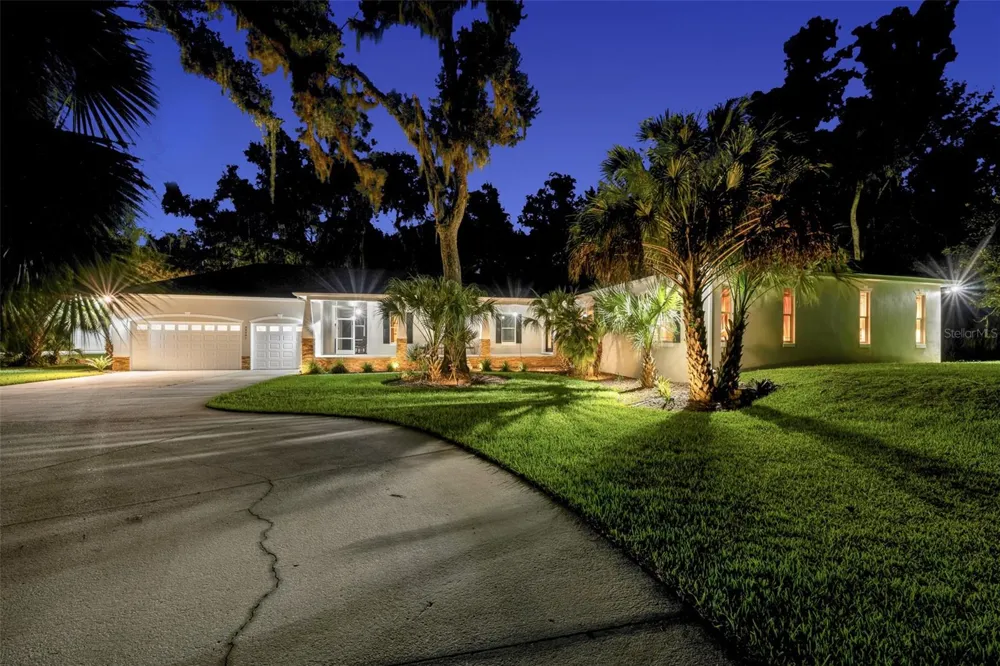 24201 OAKS BOULEVARD Land O Lakes, FL 34639
