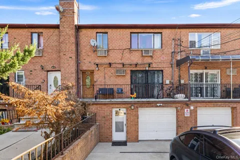 368 Balcom Avenue