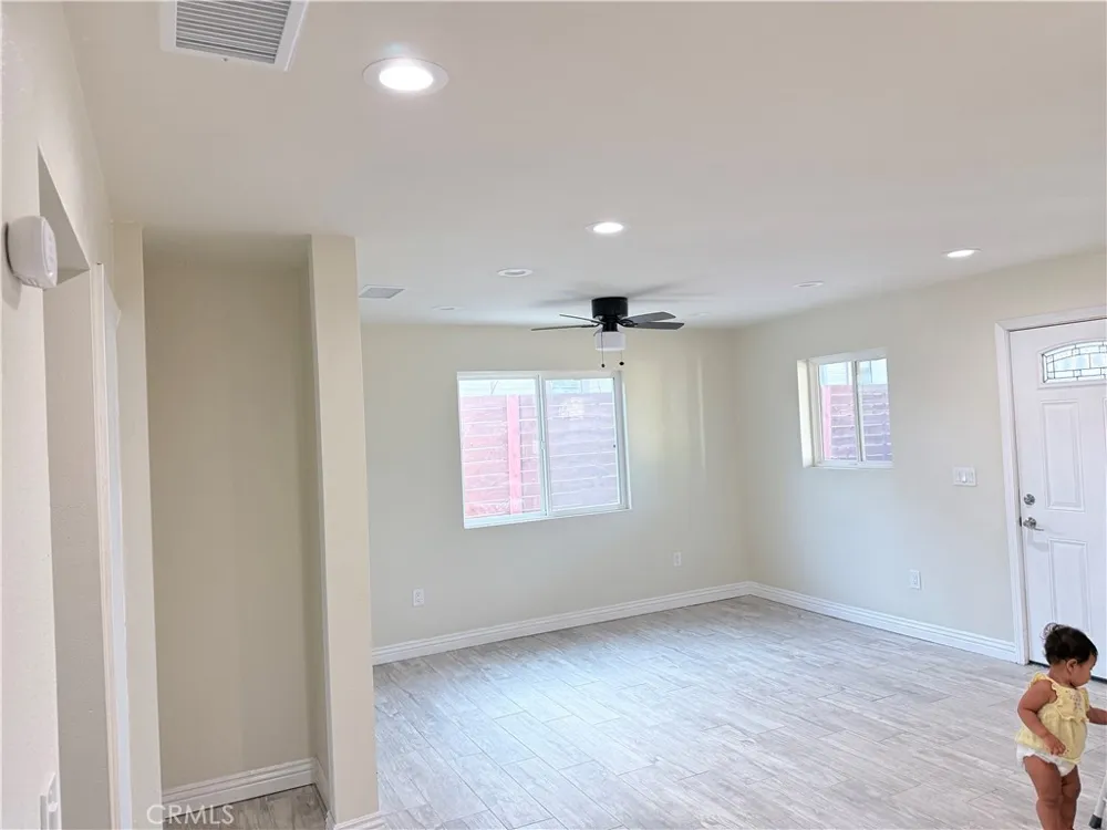 1727 W Santa Ana Boulevard Santa Ana, CA 92703