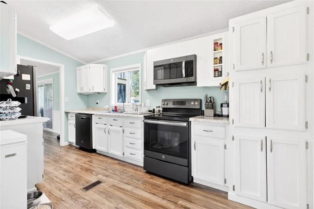 5520 Mount Shores Circle Gainesville, GA 30506