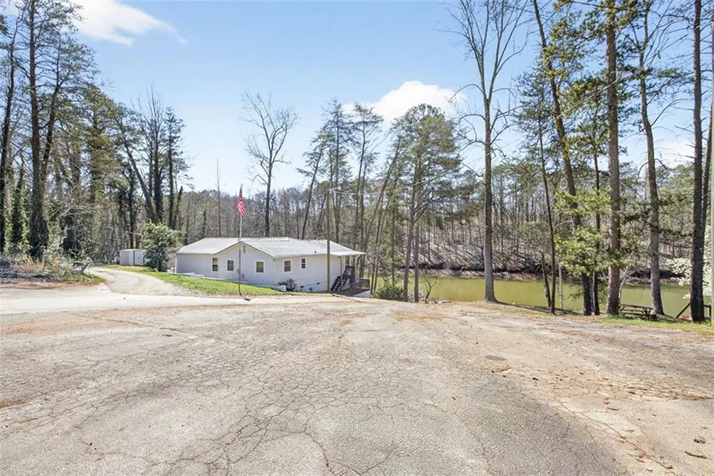 5520 Mount Shores Circle Gainesville, GA 30506